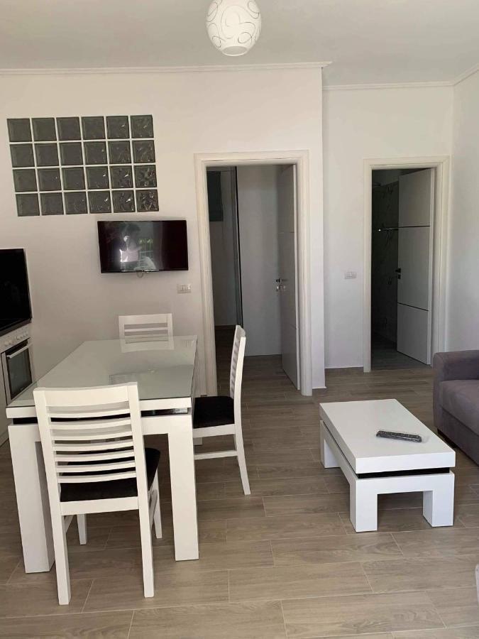 Villa Kristiana Sarande Bagian luar foto