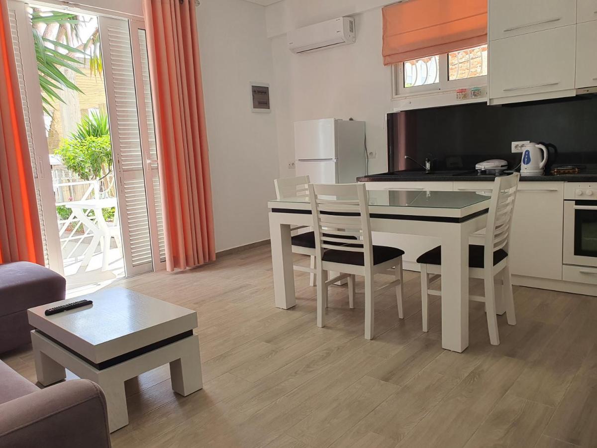 Villa Kristiana Sarande Bagian luar foto